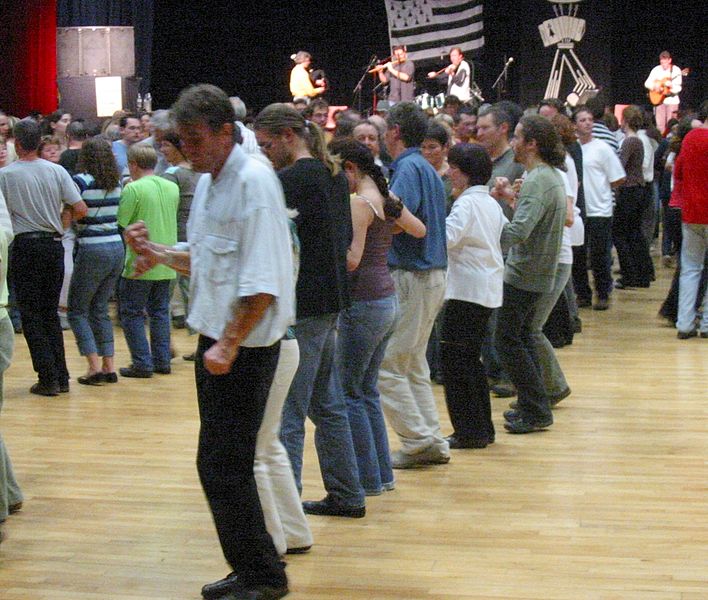A Breton Rave…. or Fest-Noz as it is called hereabouts
