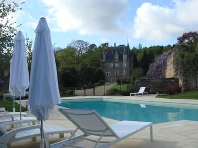 Chateau and hunting lodge holidays in Brittany